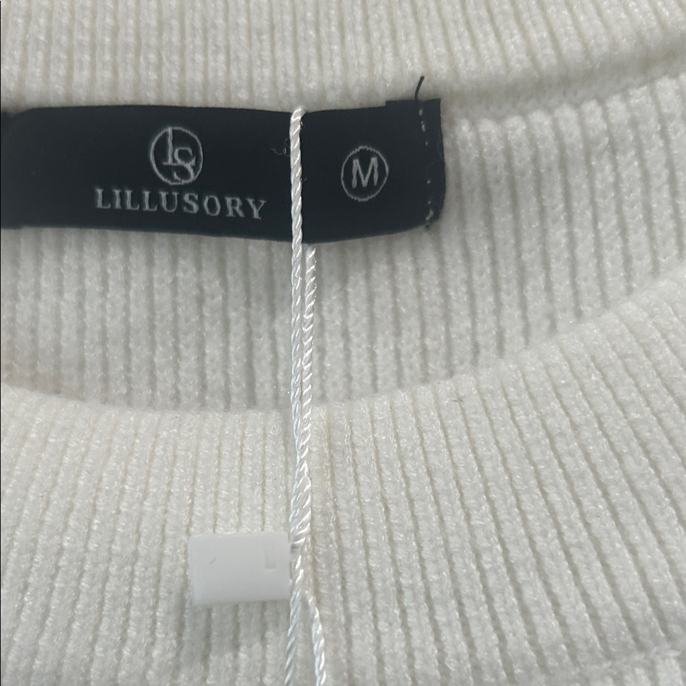 Lillusory - Chic White Women's Crew Neck Sweater - Picture 2 of 8